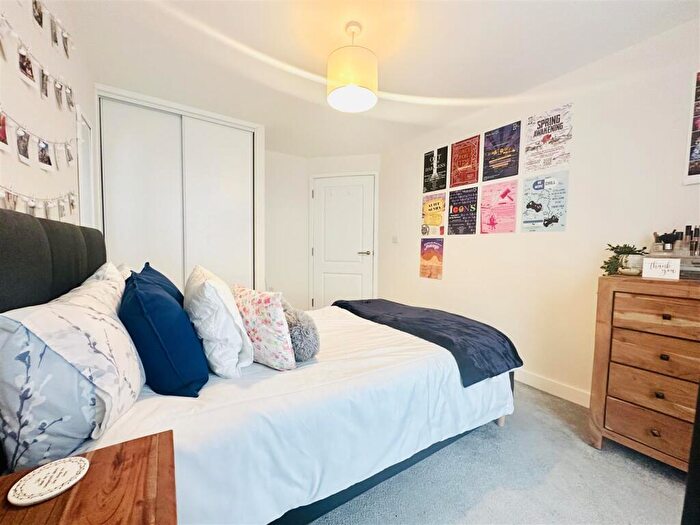 2 Bedroom Apartment To Rent In The Curve, Nottingham, NG7