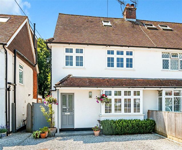 4 Bedroom Semi-Detached House For Sale In Downsview Close, Downside, Cobham, Surrey, KT11