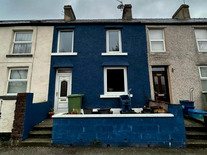 2 Bedroom Terraced House To Rent In Caernarfon Road, Bangor, LL57