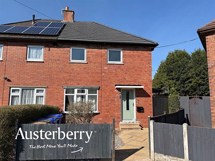 3 Bedroom Semi Detached House For Sale In Garsdale Crescent, Blurton, Stoke-On-Trent, ST3