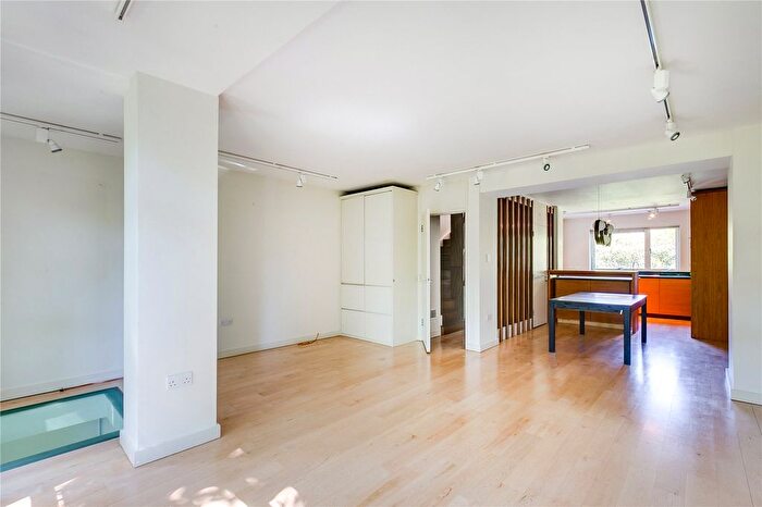 5 Bedroom Terraced House To Rent In Woodsford Square, London, W14