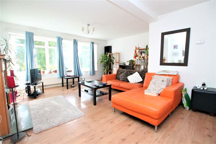 2 Bedroom Flat To Rent In Leahurst Court Road, Brighton, BN1