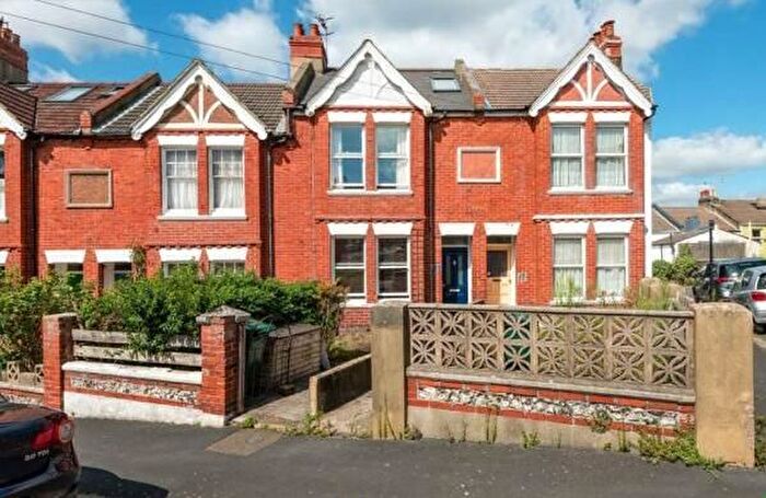 3 Bedroom Terraced House To Rent In Coronation Street, Brighton, BN2