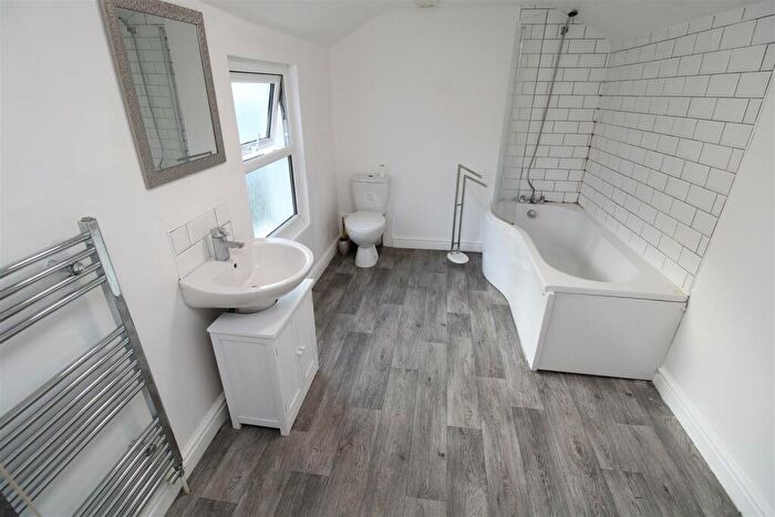 2 Bedroom Terraced House To Rent In Creswell Road, Neath, SA11