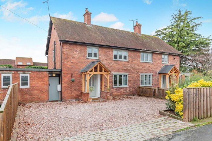 3 Bedroom Semi-Detached House For Sale In Fox Lane, Waverton, CH3