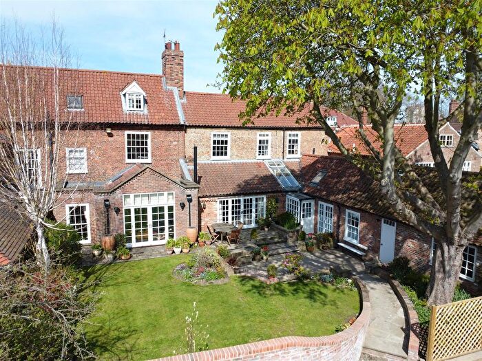 5 Bedroom Town House For Sale In Newbegin, Beverley, HU17