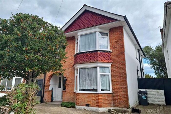 6 Bedroom House To Rent In Bedroom House In Bournemouth, BH9