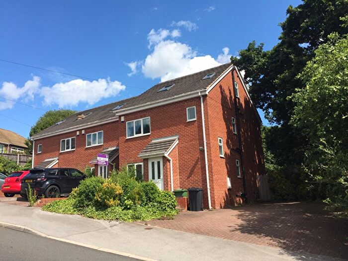 4 Bedroom Detached House To Rent In Diggery Close, A Woodhall Drive, Kirkstall, Leeds, LS5