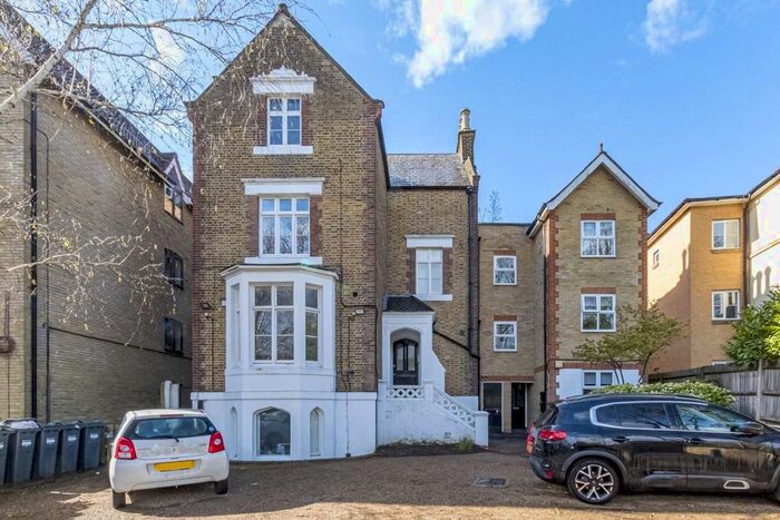 Studio To Rent In The Grove, Isleworth, TW7