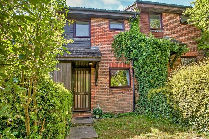 2 Bedroom Terraced House To Rent In Lowden Close, Winchester, SO22