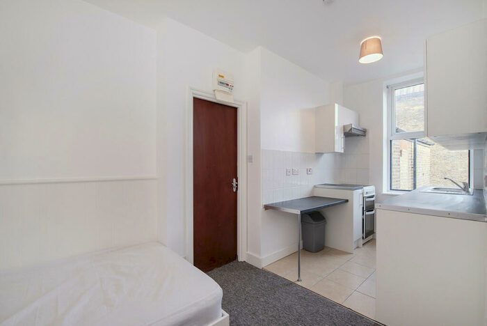 Studio To Rent In Chamberlayne Road, Kensal Rise, NW10