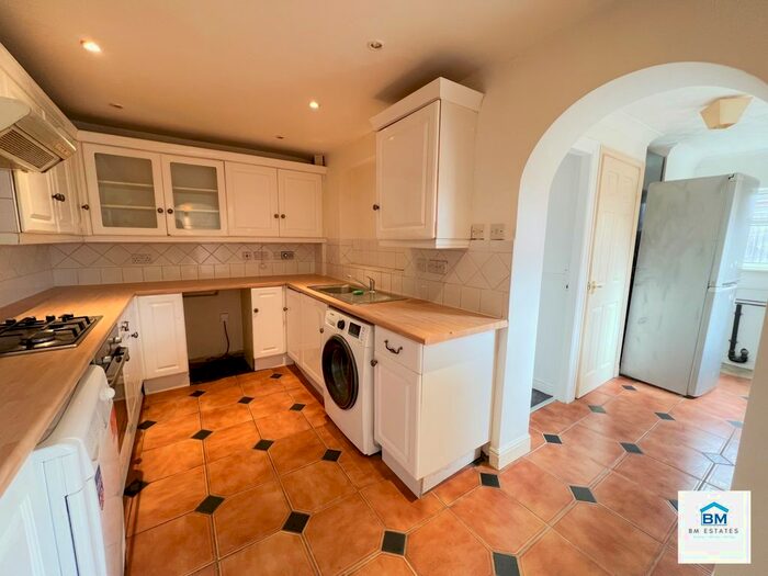 4 Bedroom Town House To Rent In Burnet Close, Hamilton, LE5