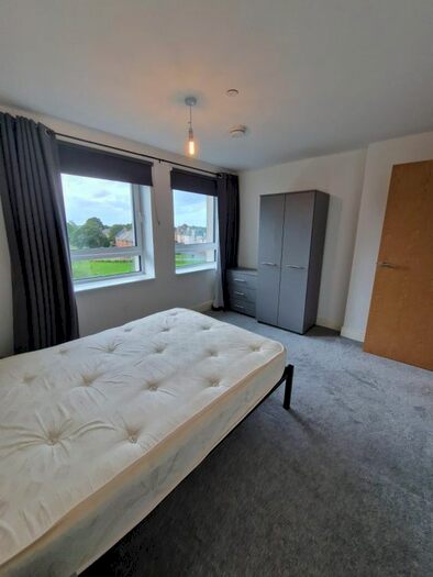 1 Bedroom Flat To Rent In Elfin Square, Edinburgh, EH11