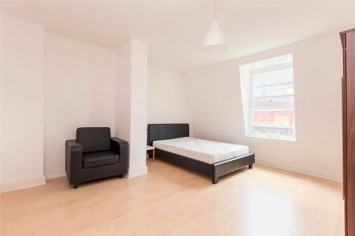 2 Bedroom Flat To Rent In Boston Place, London, NW1