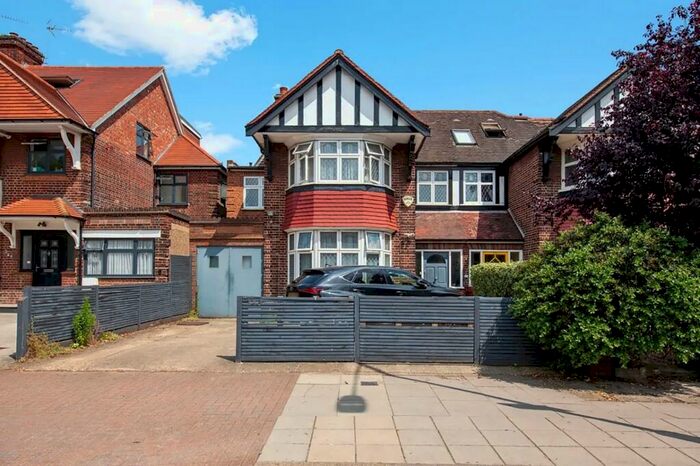 6 Bedroom House For Sale In Chamberlayne Road, Kensal Rise, NW10