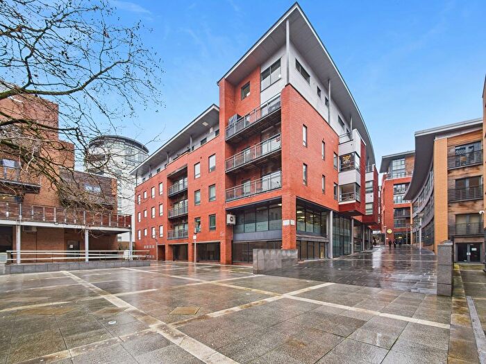 2 Bedroom Flat For Sale In Liberty Place, Madison Square, Liverpool, L1
