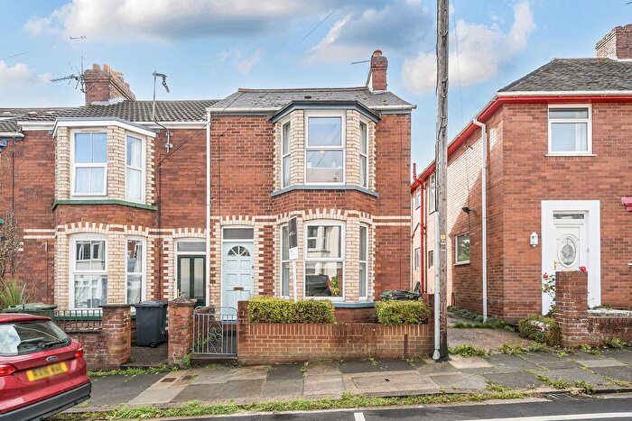 2 Bedroom End Of Terrace House For Sale In Bonnington Grove, Exeter, EX1