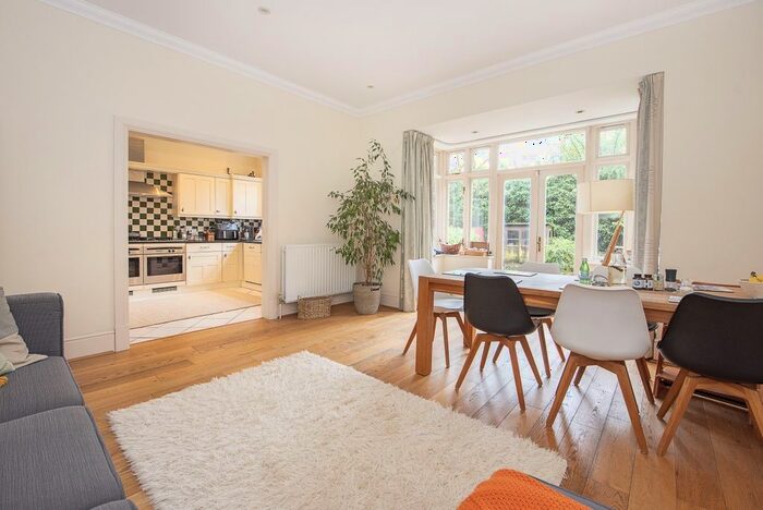 5 Bedroom Semi-Detached House To Rent In St. Andrews Square, Surbiton, KT6