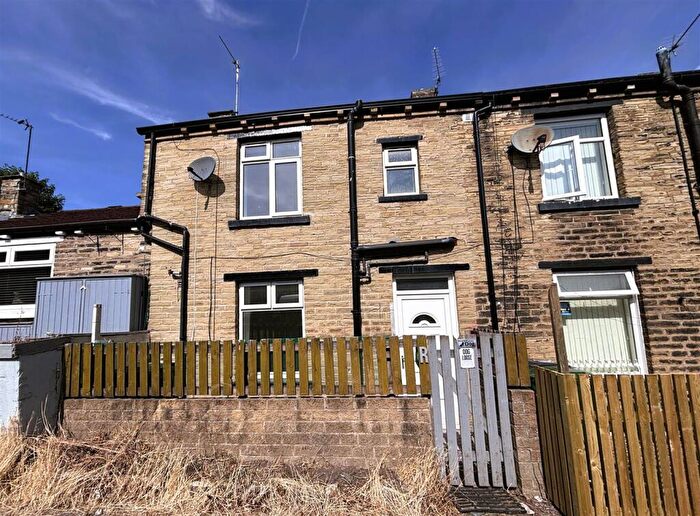 2 Bedroom Terraced House For Sale In Saddler Street, Wyke, Bradford, BD12