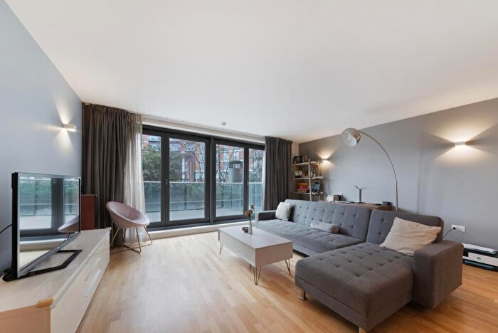 2 Bedroom Apartment For Sale In New Providence Wharf, London, E14