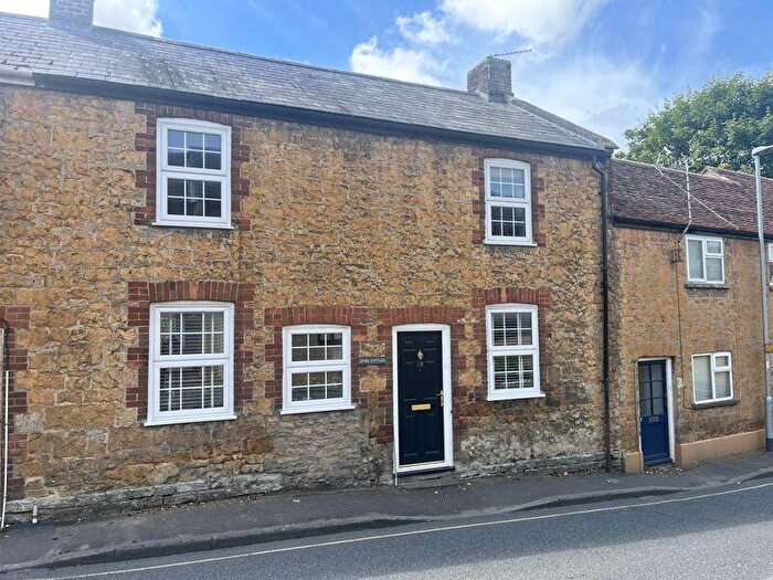 3 Bedroom Detached House To Rent In Station Road, Castle Cary, BA7