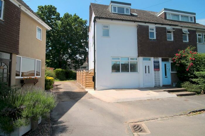 3 Bedroom House To Rent In Upton Close, Henley-on-Thames, RG9