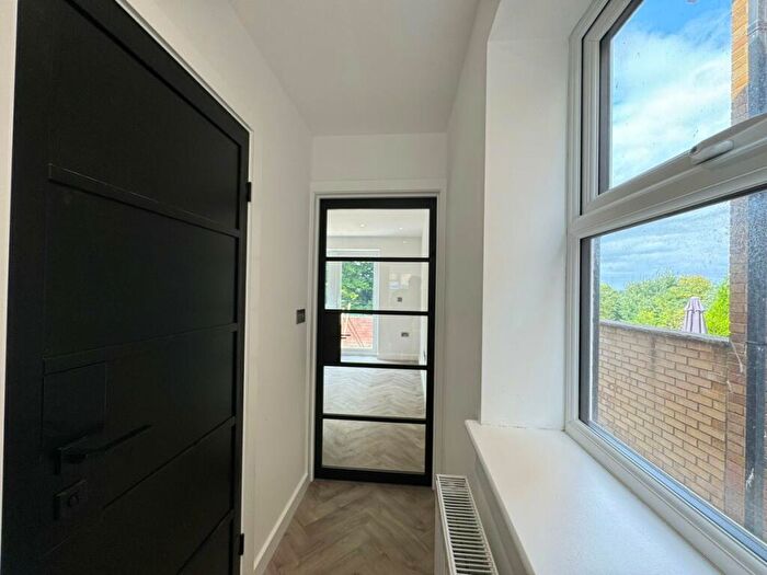 1 Bedroom Flat To Rent In Carverhill Road, High Wycombe, HP11