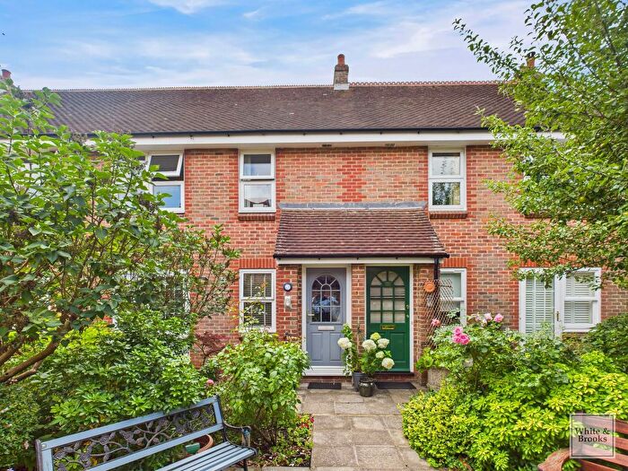 2 Bedroom Property For Sale In Melbourne Road, Chichester, PO19