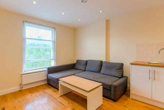 1 Bedroom Flat To Rent In Fordwych Road, West Hampstead, London, NW2