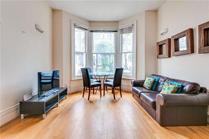2 Bedroom Flat To Rent In Glazbury Road, London, W14