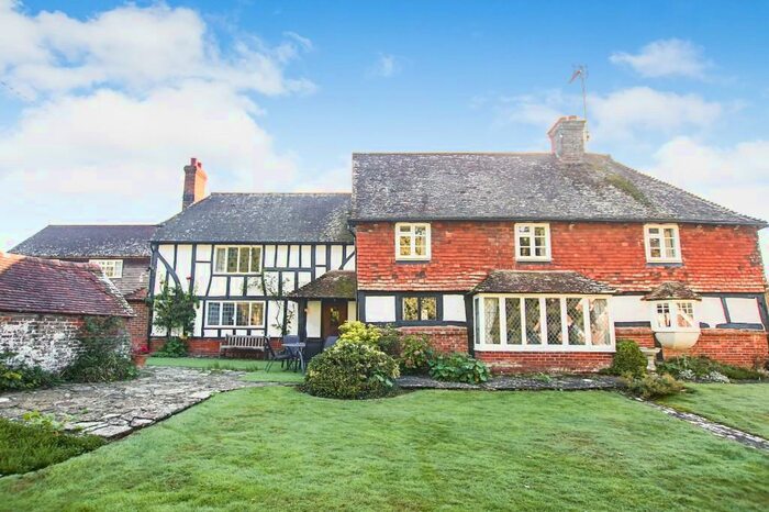 4 Bedroom Detached House For Sale In Park Lane, RH13