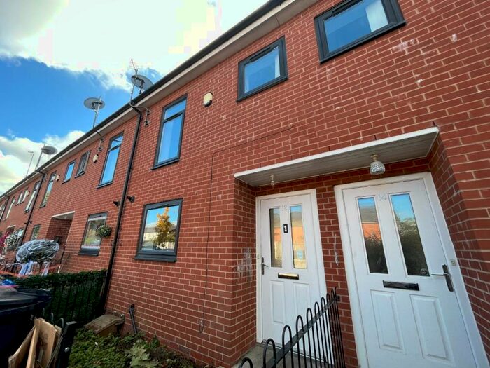 3 Bedroom House To Rent In Brightsmith Way, Swinton, Manchester, M27