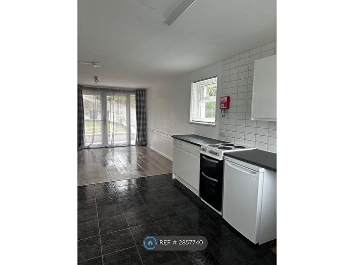 2 Bedroom Maisonette To Rent In The Anchorage, Newquay, TR7