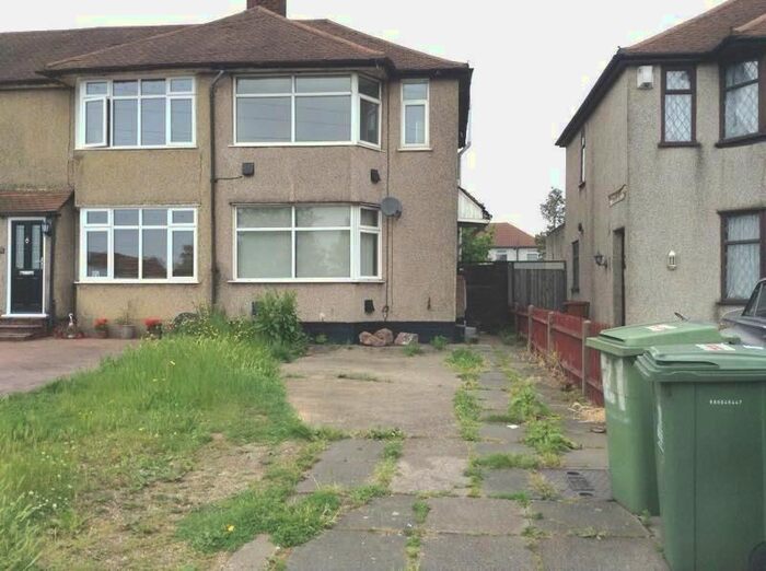 1 Bedroom Maisonette To Rent In Wellan Close, Blackfen, Sidcup, Kent, DA15