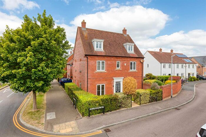 5 Bedroom End Of Terrace House To Rent In Tansy Avenue, Stotfold, SG5