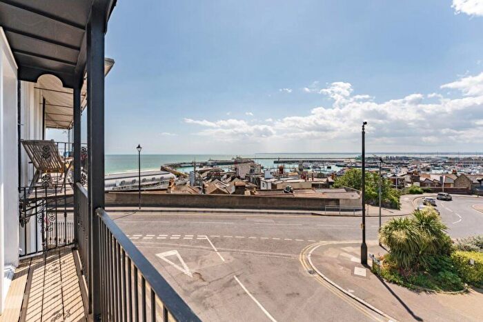 1 Bedroom Flat To Rent In Albion Place, Ramsgate, CT11