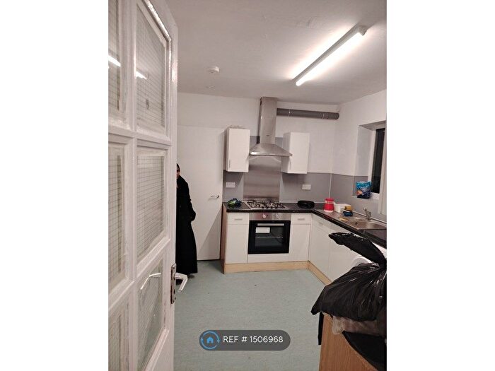 5 Bedroom Terraced House To Rent In Feenan Highway, Tilbury, RM18