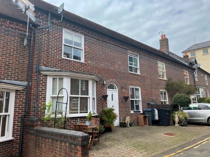 2 Bedroom Terraced House To Rent In Angel Yard Marlborough, SN8