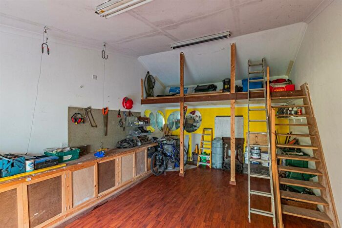 3 Bedroom Terraced House For Sale In Moorland Road, Splott, Cardiff, CF24