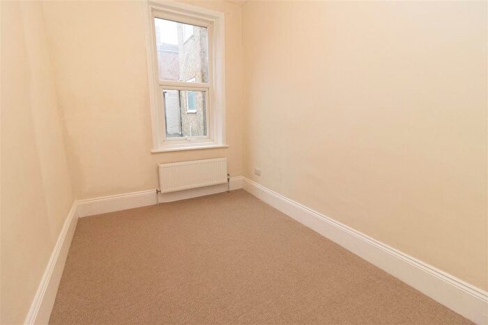 2 Bedroom Flat For Sale In Norham Road, North Shields, NE29