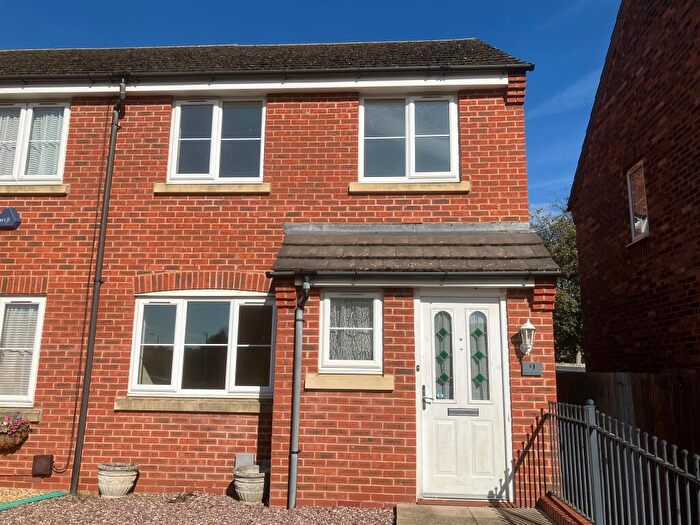 3 Bedroom Semi-Detached House For Sale In Richard Close, Melton Mowbray, LE13