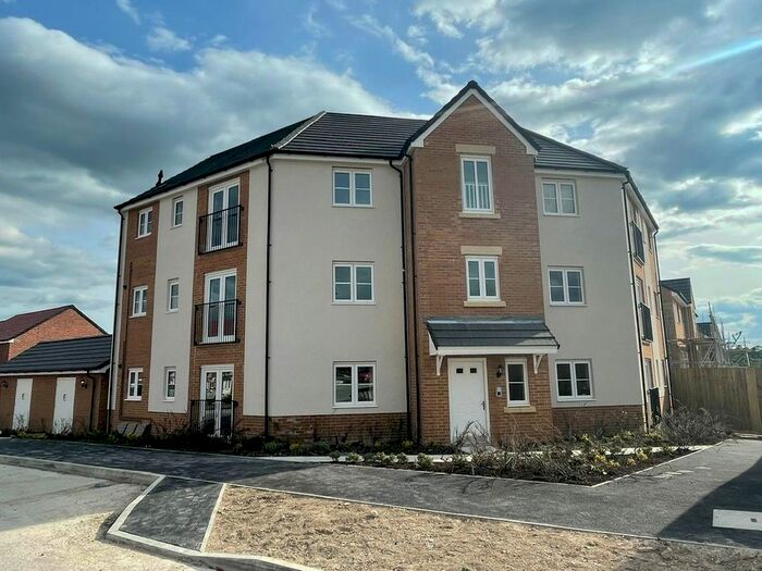2 Bedroom Flat To Rent In Jockey Way, Andover, SP11