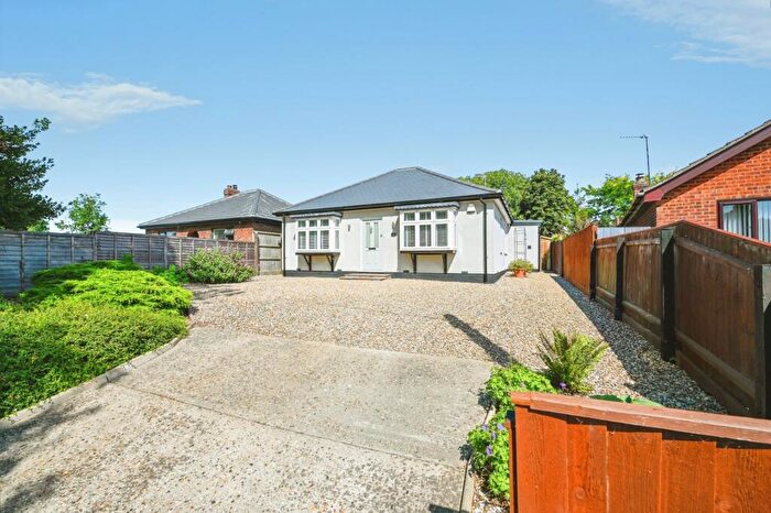 2 Bedroom Bungalow For Sale In Wanton Lane, Terrington St. Clement, King's Lynn, Norfolk, PE34