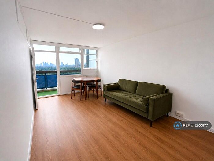 2 Bedroom Flat To Rent In Addy House, London, SE16