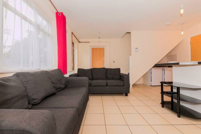 6 Bedroom House To Rent In St Michaels Place, Canterbury, CT2