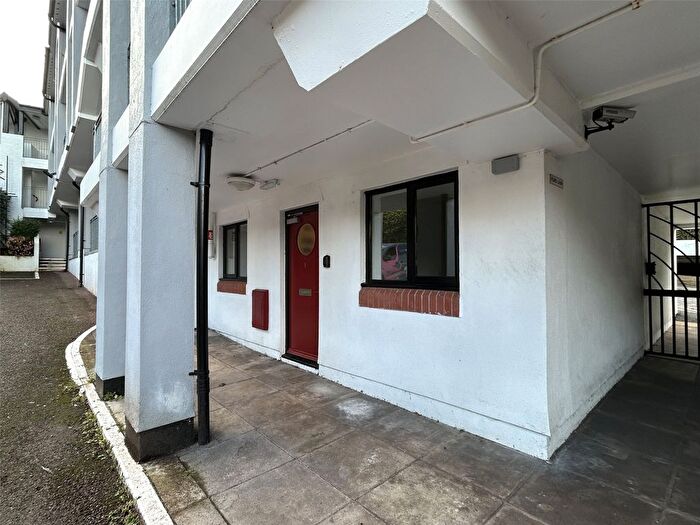 2 Bedroom Flat For Sale In Westgate Mews, Launceston, Cornwall, PL15