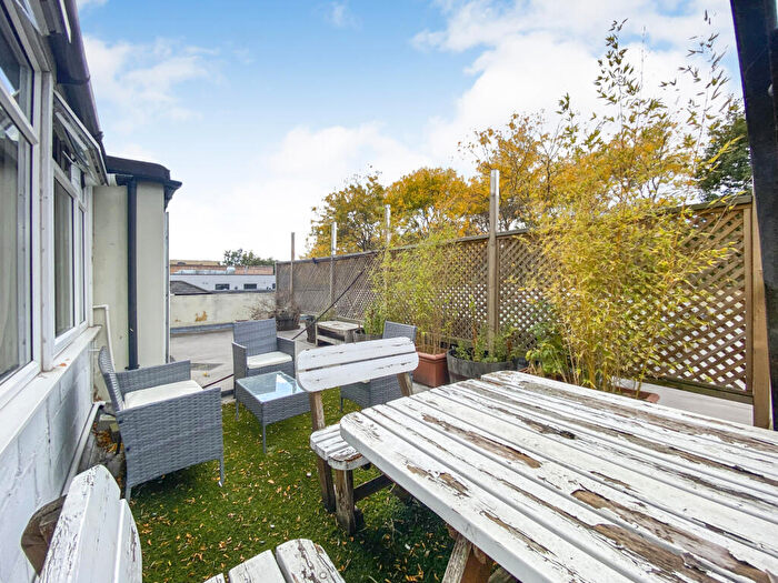 1 Bedroom Flat To Rent In Caledonian Road, Kings Cross, N1