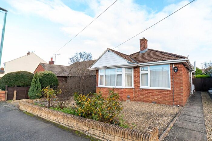 2 Bedroom Detached Bungalow For Sale In Kayte Lane, Bishops Cleeve, Cheltenham, GL52