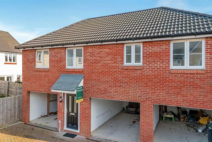 2 Bedroom Flat For Sale In Ridgeway View, St. James, Beaminster, DT8