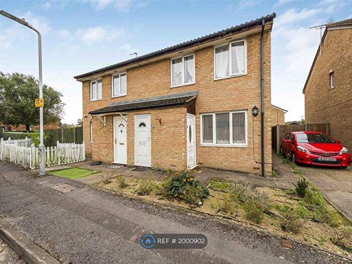 2 Bedroom Semi-Detached House To Rent In Trestis Close, Hayes, UB4